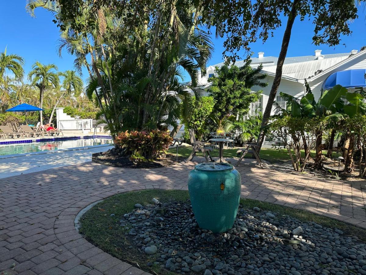 Olde Marco Inn Marco Island Εξωτερικό φωτογραφία